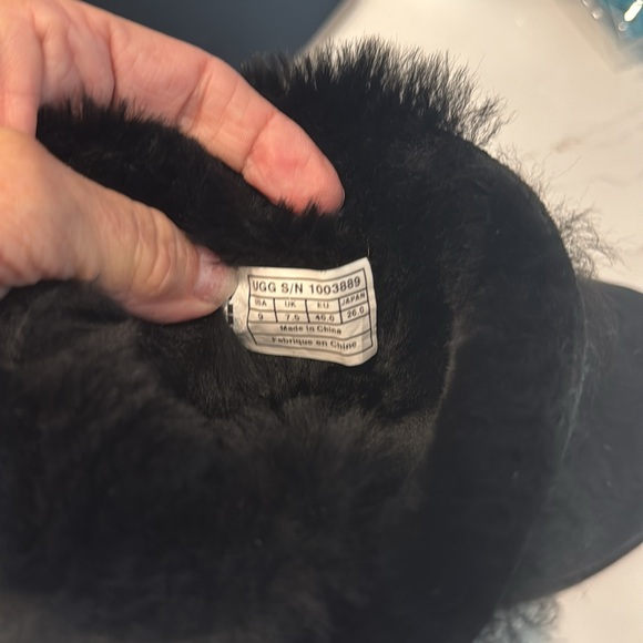 UGG Mini Bailey Button Bling Boots - Authentic - Picture 5 of 6